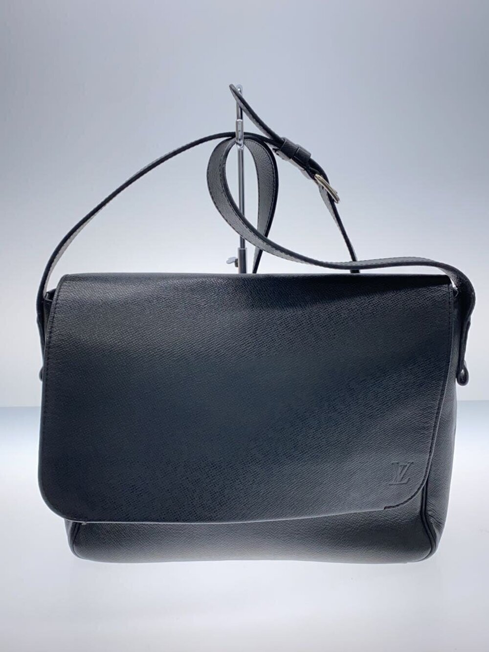 Louis Vuitton Roman Taiga Leather Bag Black